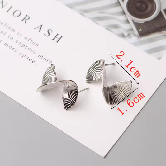 Spiral Twist Metal Dangle Earrings – Exaggerated Irregular Geometric Design, Elegant Smooth Brincos Jewelry