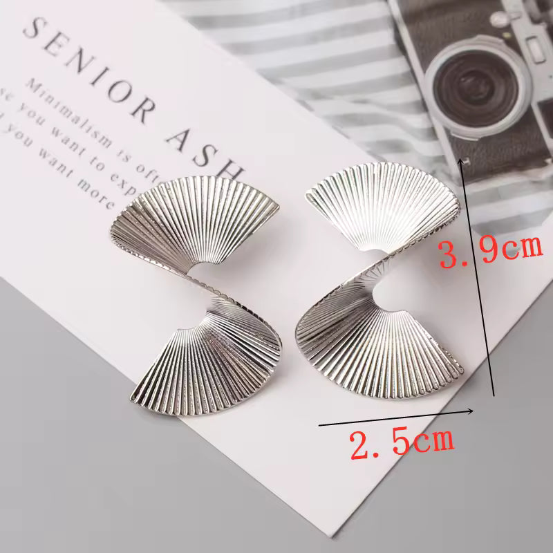 Spiral Twist Metal Dangle Earrings – Exaggerated Irregular Geometric Design, Elegant Smooth Brincos Jewelry